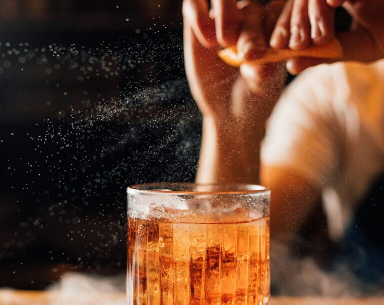 How to Make The Perfect Negroni Mocktail